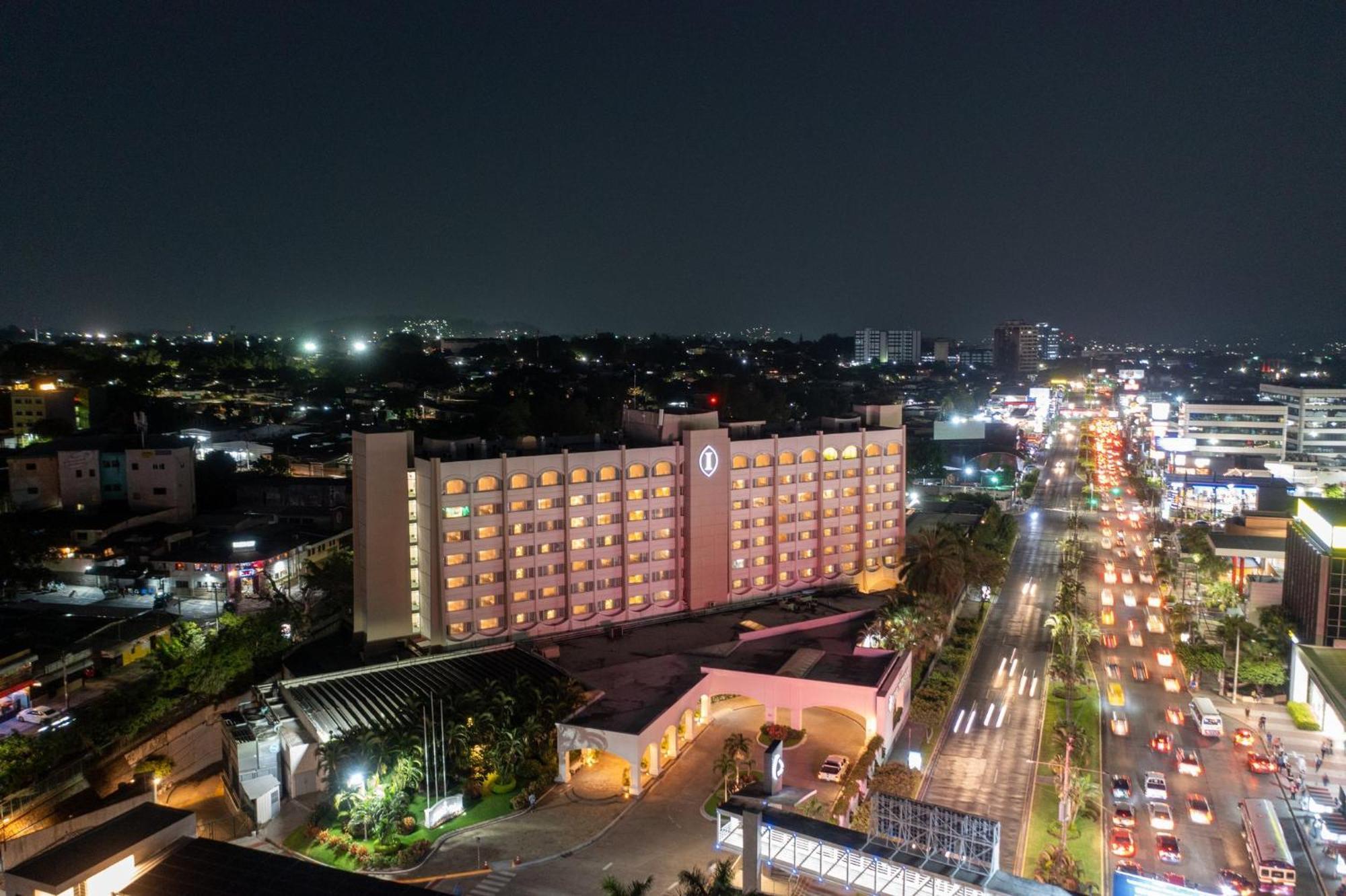 Real Intercontinental San Salvador By Ihg Hotel Buitenkant foto