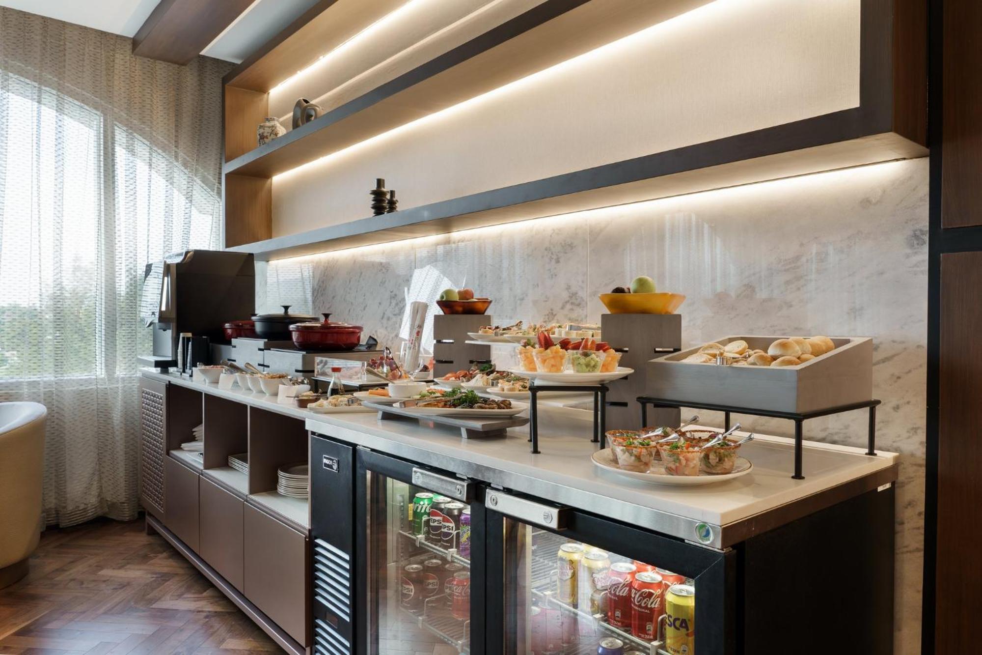 Real Intercontinental San Salvador By Ihg Hotel Buitenkant foto